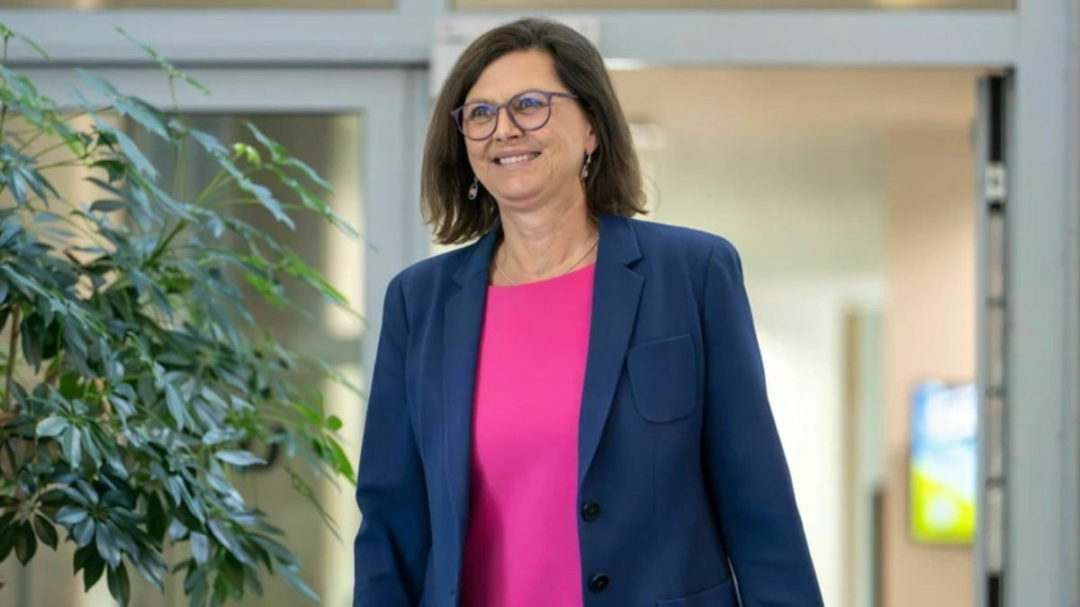 Avrupa ülkesinde Frank-Walter Steinmeier'in halefini belirleyecek seçim yaklaşırken, 77 yıllık