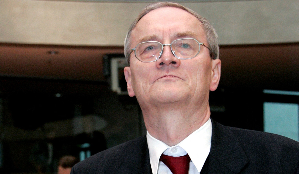 Almanya’da 1998’den 2005'e kadar Alman Dış İstihbarat Servisi'nin (BND) başkanlığını