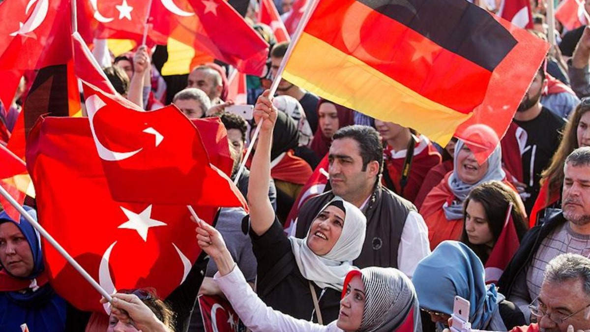 Almanya Federal İstatistik Ofisi’nin verilerine göre, ülkede yaşayan Türk kökenlilerin