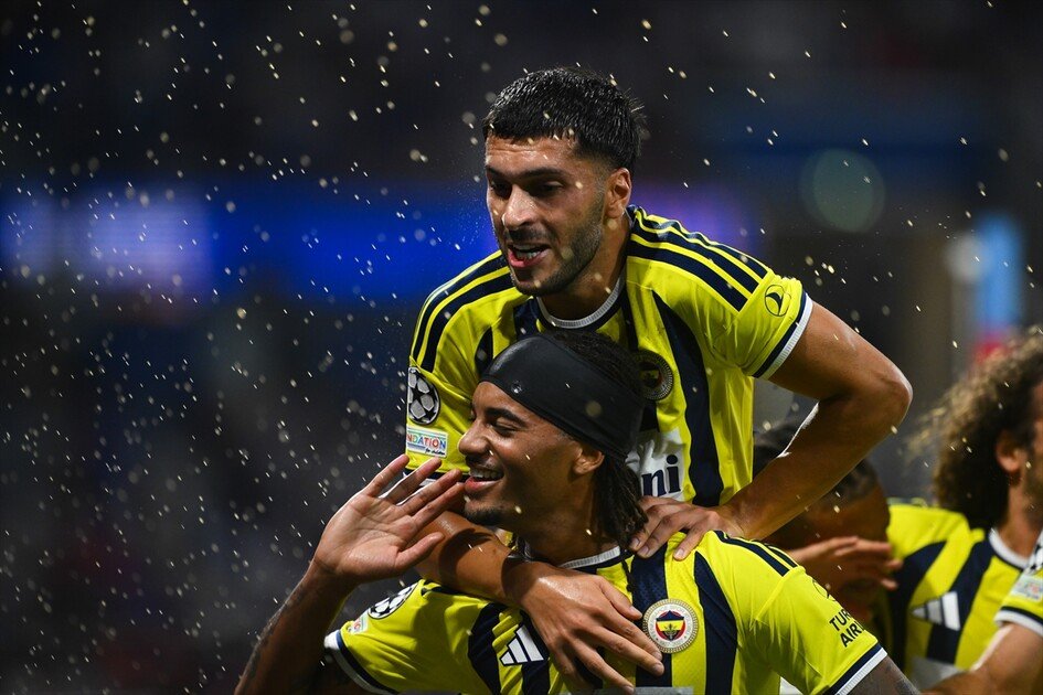Fenerbahçe, UEFA Şampiyonlar Ligi 2. hafta mücadelesinde deplasmanda İngiltere Premier