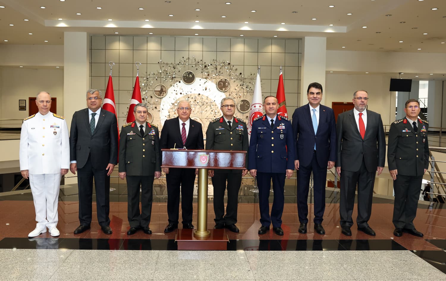 Milli Savunma Bakanı Yaşar Güler, "Kıbrıs Türkü'ne yönelik 1960'lardan süregelen