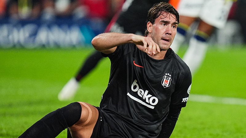 Beşiktaş'ın Trabzonspor maçı kamp kadrosu belli oldu. Kadroda iki eksik