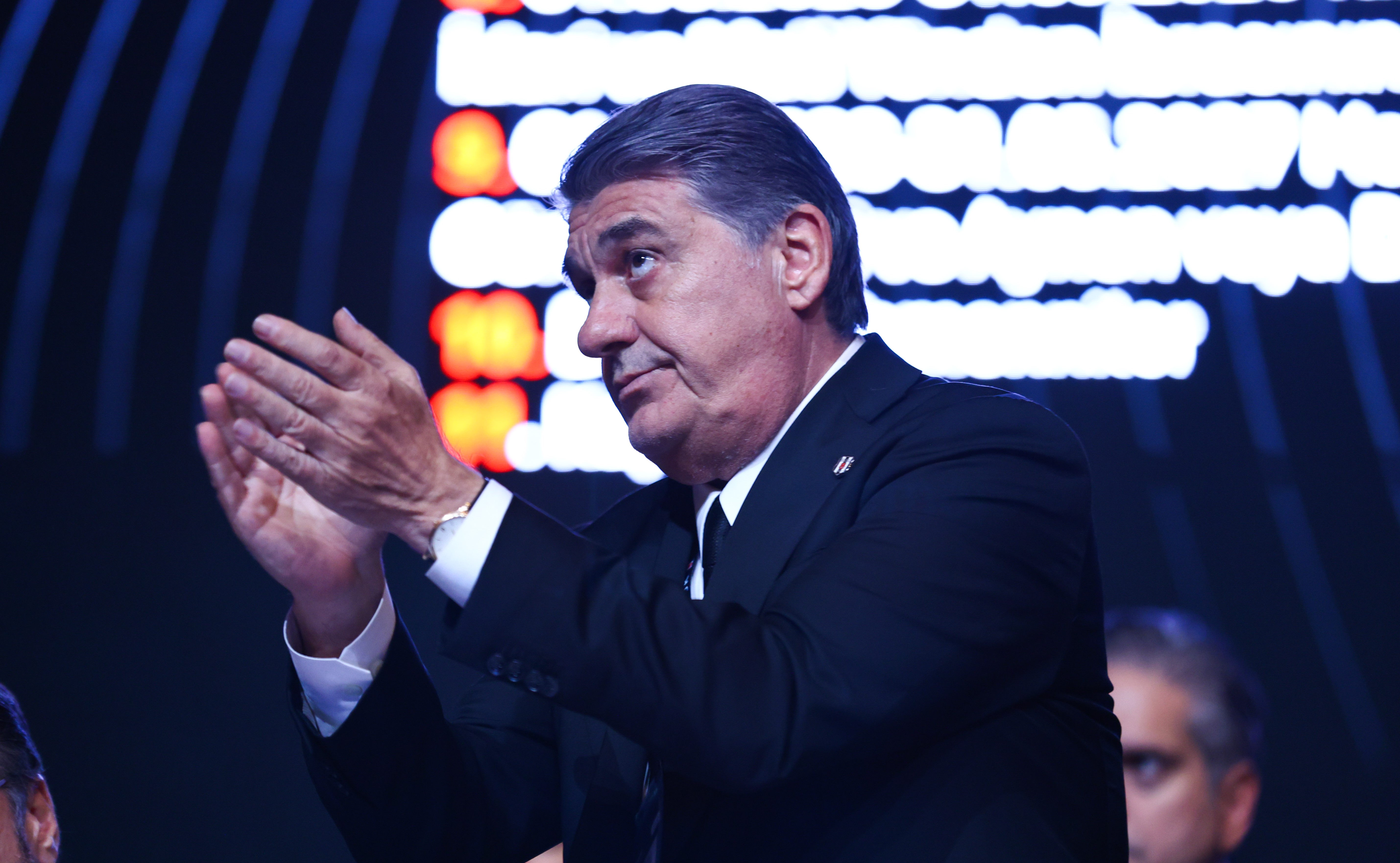 Beşiktaş yönetimi ibra edildi. Siyah beyazlıların borcu da açıklandı.