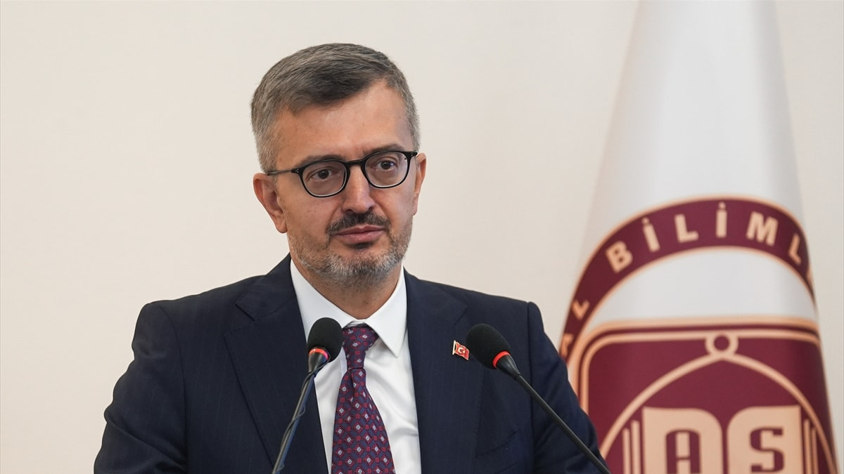 İletişim Başkanı Burhanettin Duran, sosyal medya hesabından yaptığı paylaşım ile