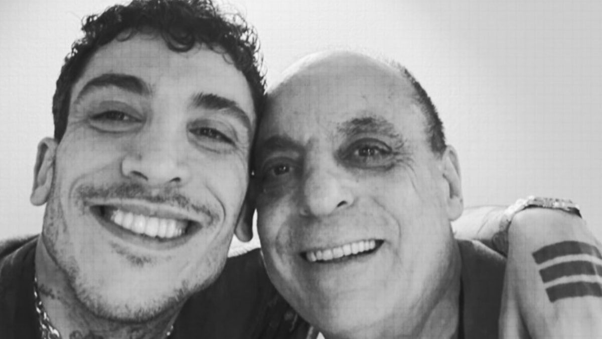 Ünlü şarkıcı Can Bonomo'nun babası Yaşar Bonomo hayatını kaybetti. Acı