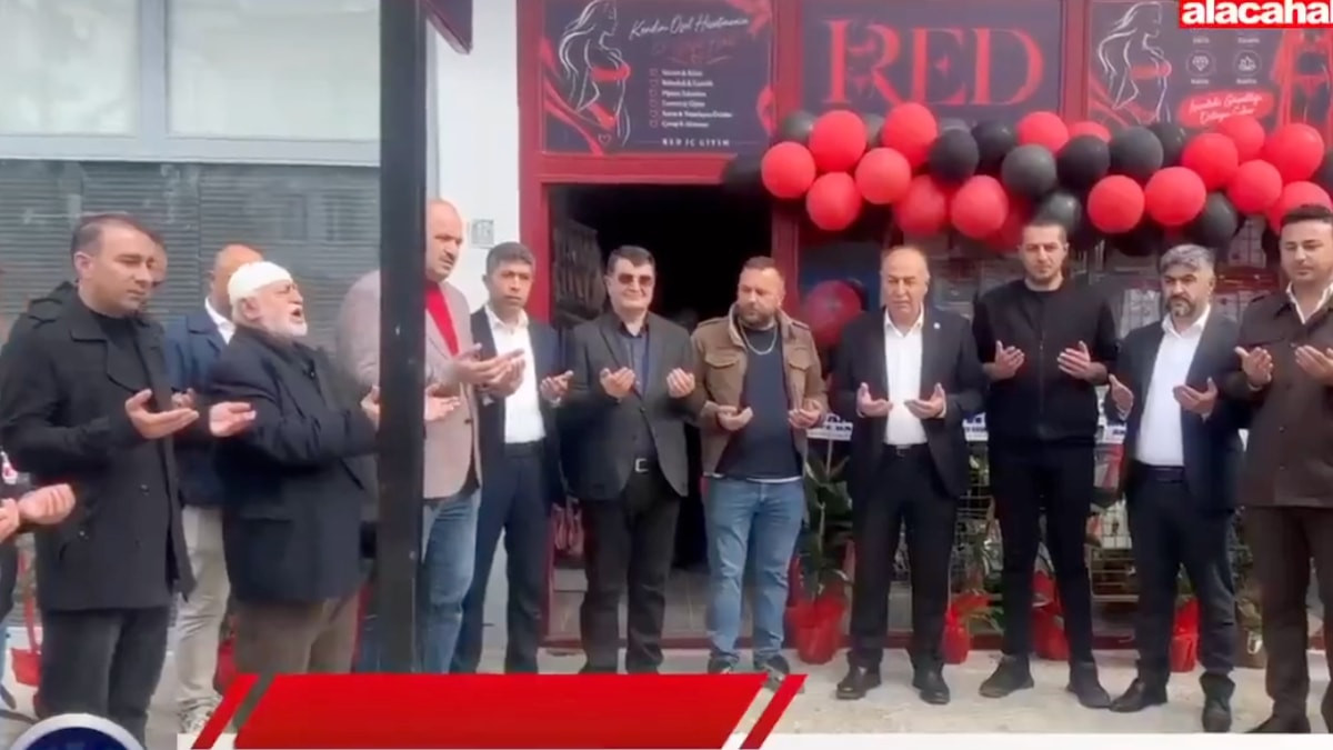 Alaca ilçesinde hizmet verecek fantezi iç giyim mağazası, MHP'li Belediye