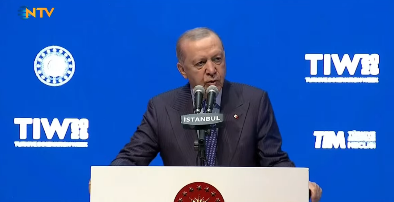 Cumhurbaşkanı Recep Tayyip Erdoğan, fon krizini kararlı adımlarla çözdüklerini ifade