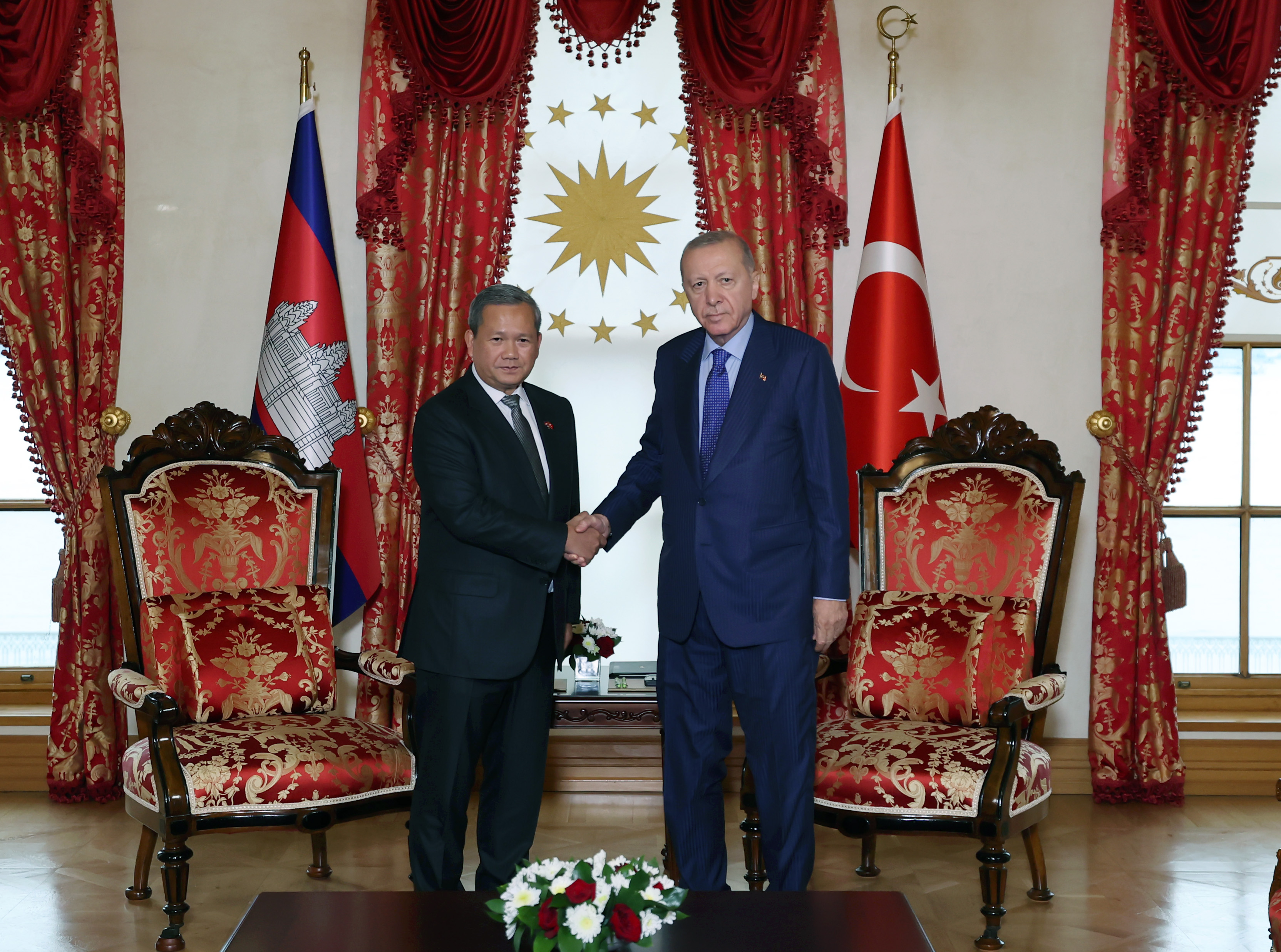 Cumhurbaşkanı Recep Tayyip Erdoğan, Kamboçya Başbakanı Hun Manet'i kabul etti.