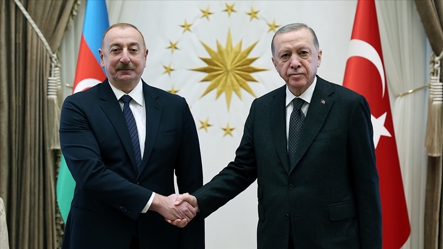 Cumhurbaşkanı Erdoğan ve Azerbaycan Cumhurbaşkanı Aliyev telefonda görüştü.