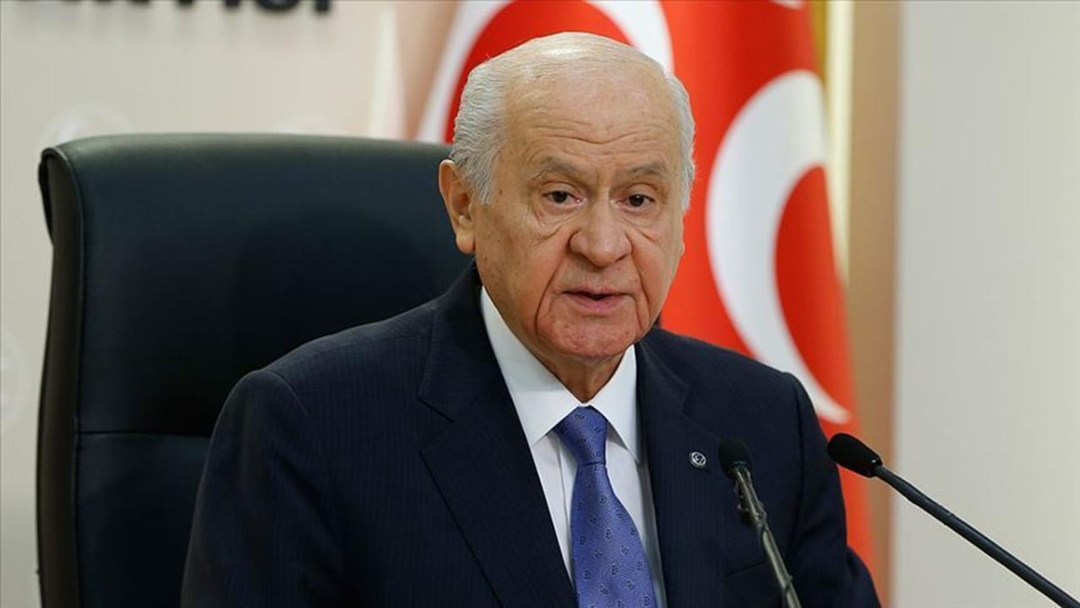 Milliyetçi Hareket Partisi Genel Başkanı Devlet Bahçeli, Azerbaycan'ın 18 Ekim