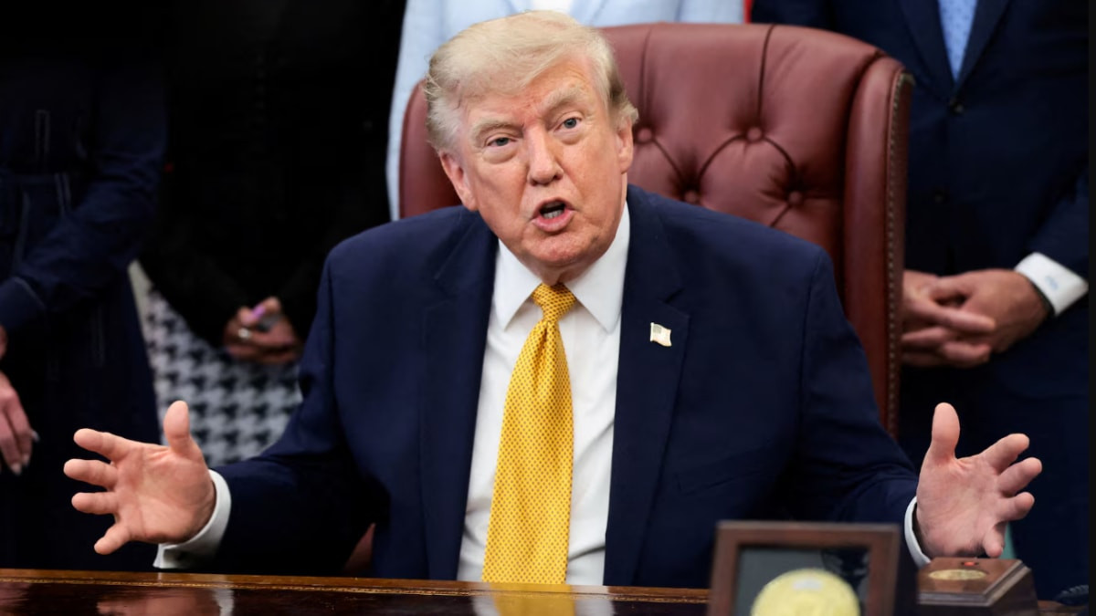 ABD Başkanı Donald Trump, Fransa'da büyüyen şiddet eylemleriyle ilgili "Üzücü