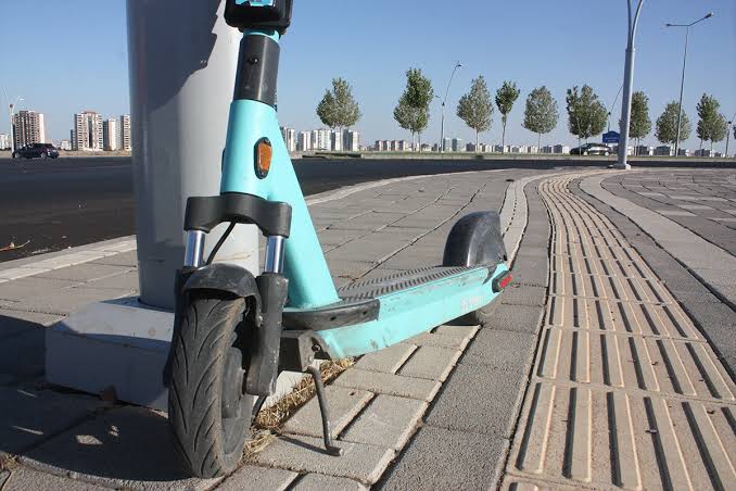 Elektrikli skuter yönetmeliğinde değişiklik yapılmasına dair yönetmelik Resmi Gazete'de yayımlandı.