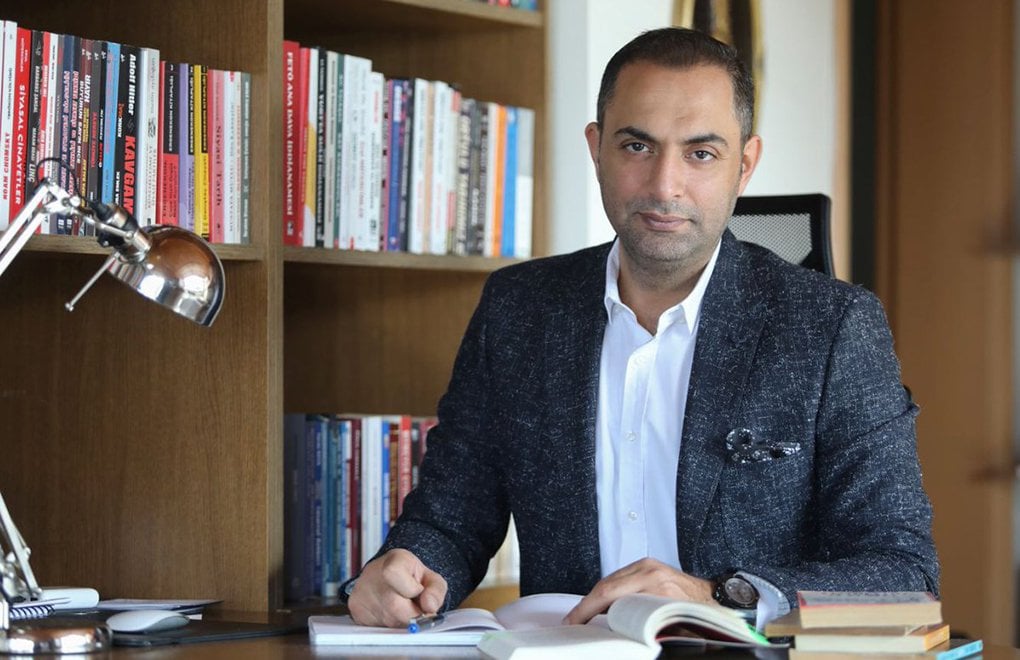 Ev hapsindeki gazeteci Murat Ağırel, "mal varlığı değerlerini aklama" suçundan