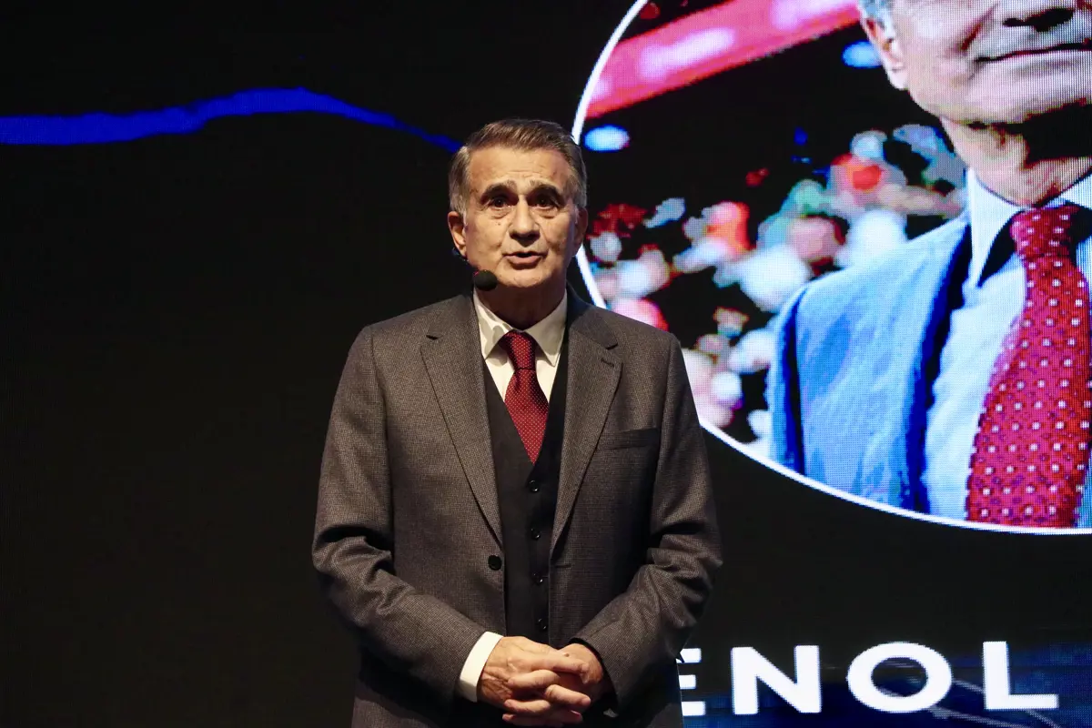 A Milli Futbol Takımı'nı 2002'de Dünya 3.'sü yapan teknik direktör