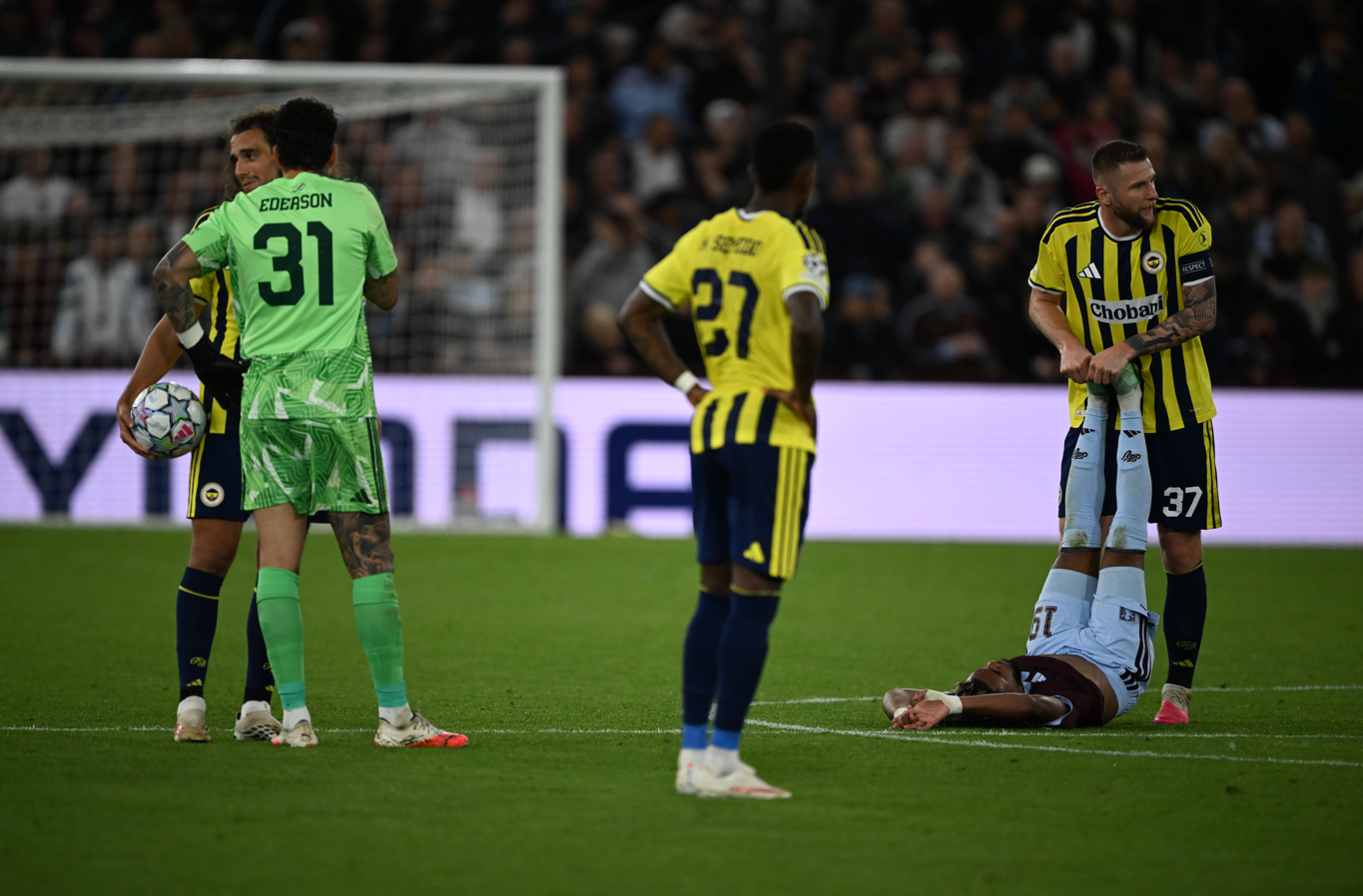 15 Ekim 2026 tarihli gazetelerin spor sayfalarından en yeni gelişmeler