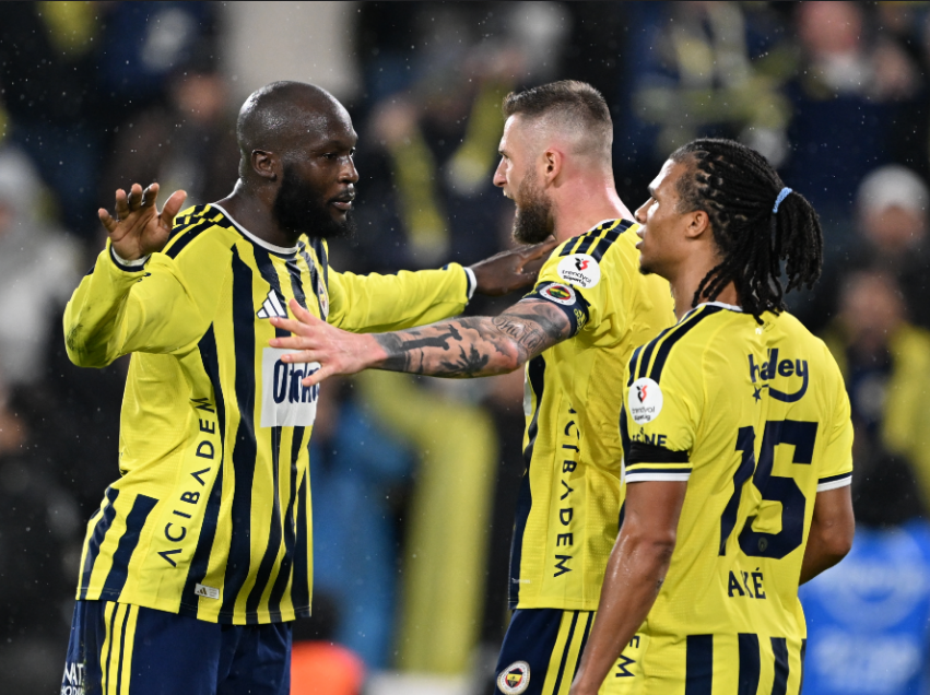 18 Ekim 2026 tarihli gazetelerin spor sayfalarından en yeni gelişmeler