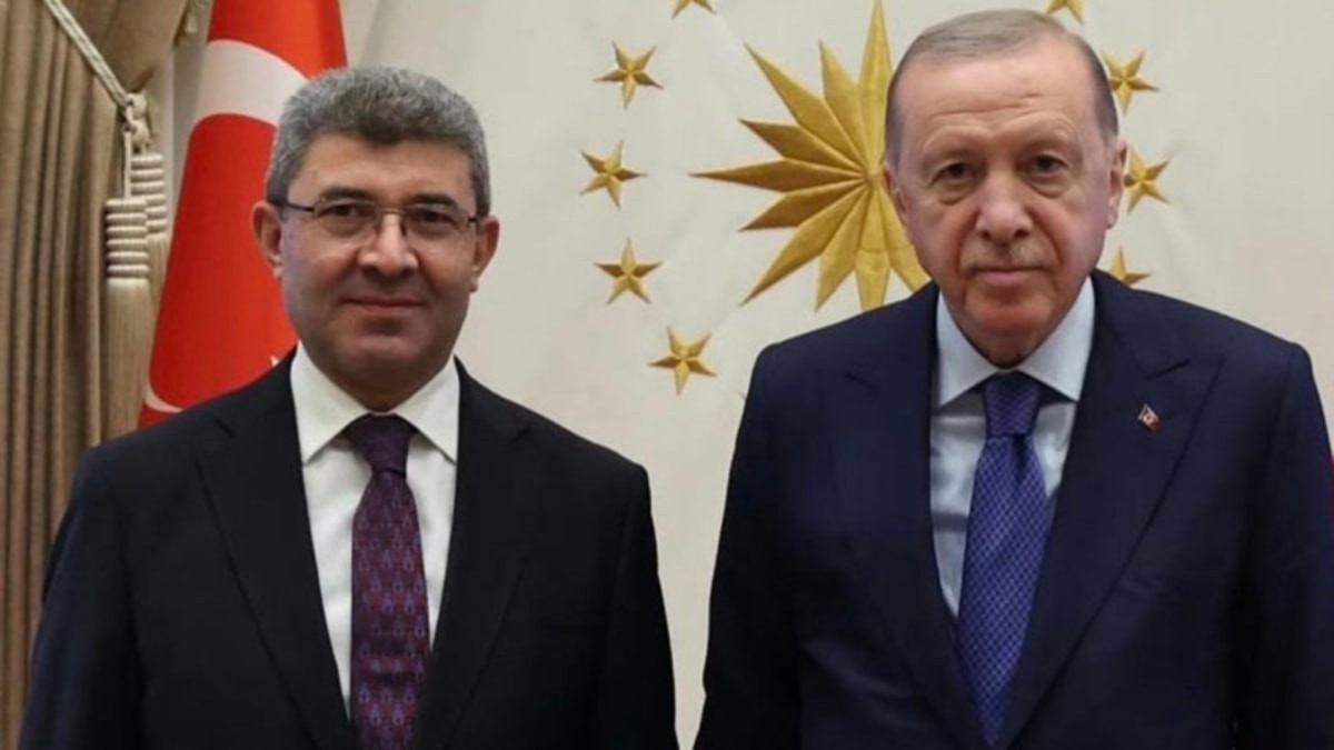 HSK Başkanvekili Fuzuli Aydoğdu, Cumhurbaşkanı Recep Tayyip Erdoğan ile bir
