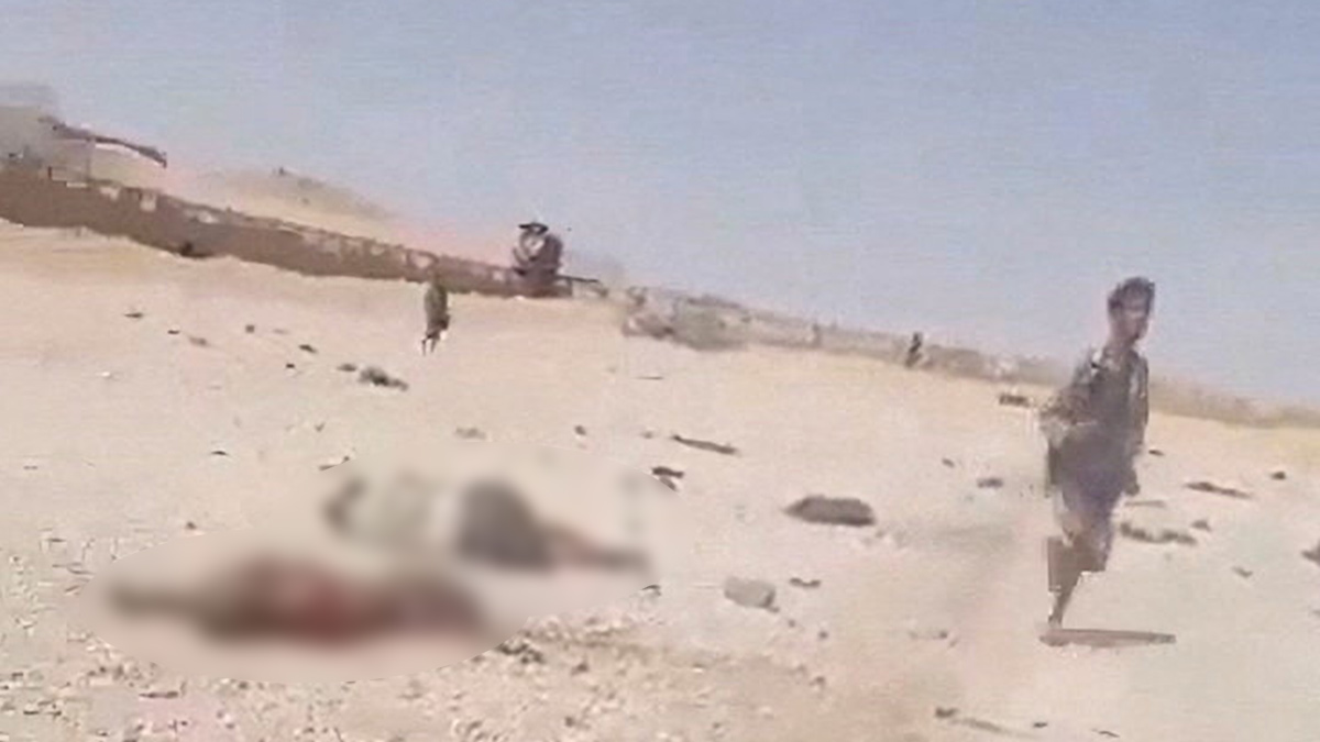 Husilerin Yemen hükümetine ait askeri eğitim kampına gerçekleştirdiği balistik füze