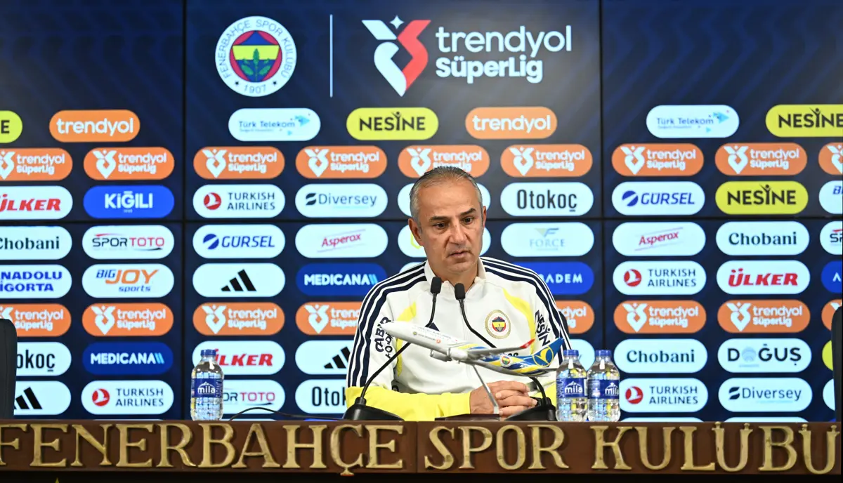 Fenerbahçe Teknik Direktörü İsmail Kartal, "Alanyaspor galibiyeti ile Aston Villa