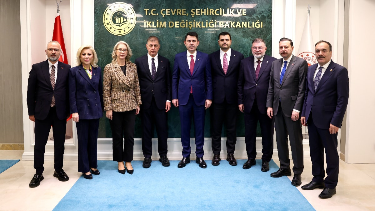 Çevre, Şehircilik ve İklim Değişikliği Bakanı Murat Kurum, İzmir Büyükşehir