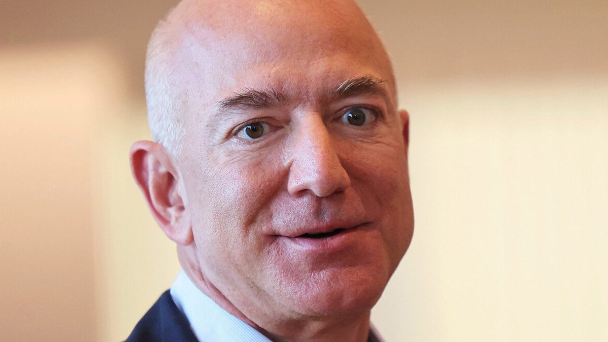 Amazon'un kurucusu ve İcra Kurulu Başkanı Jeff Bezos, CNBC'de yaptığı
