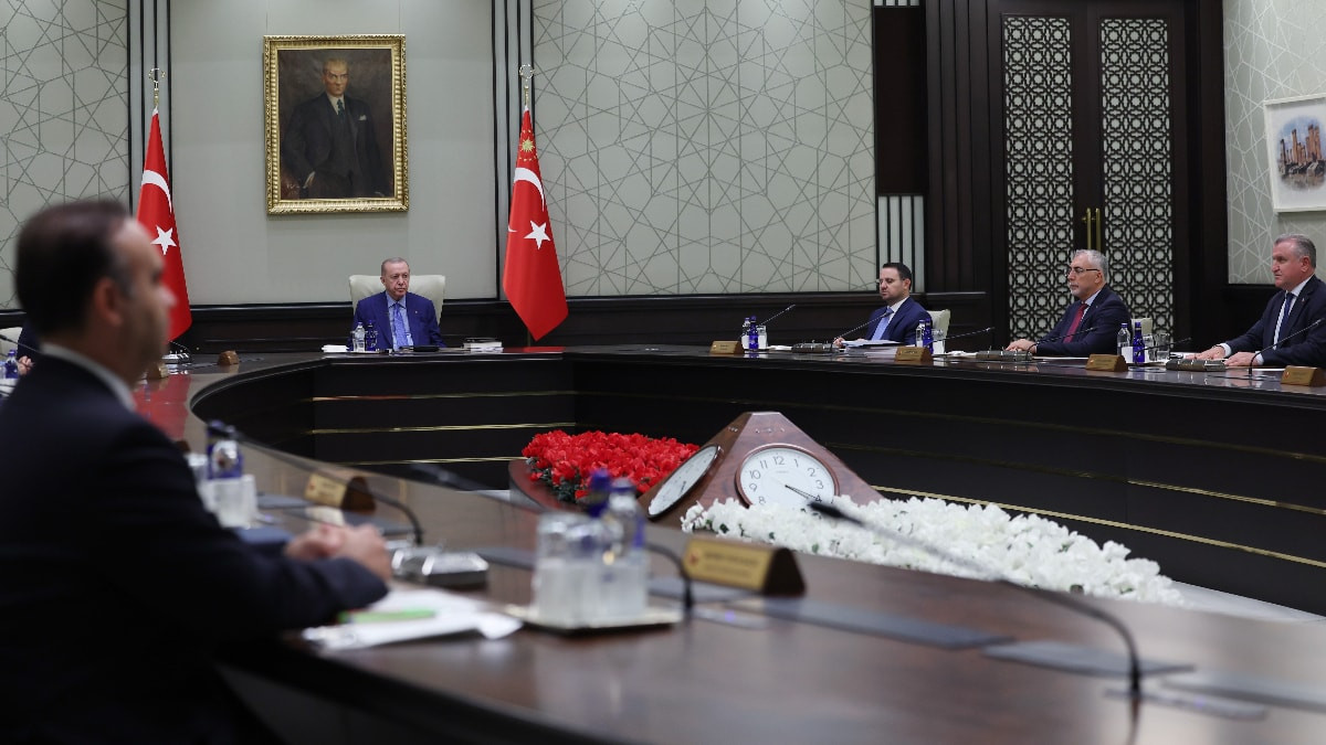 Kabine, yarın Beştepe'de Cumhurbaşkanı Recep Tayyip Erdoğan başkanlığında toplanacak. Toplantıda