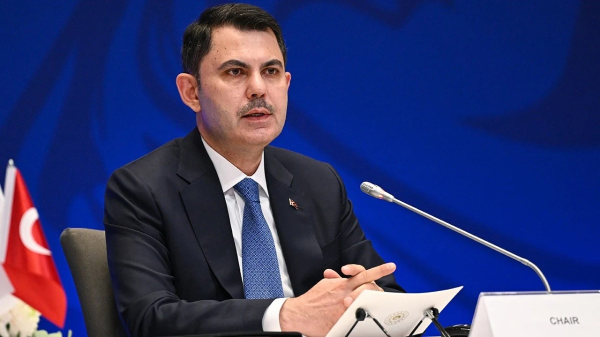 Maltepe’de 7 katlı binanın 3 katında meydana gelen çökme sonrası