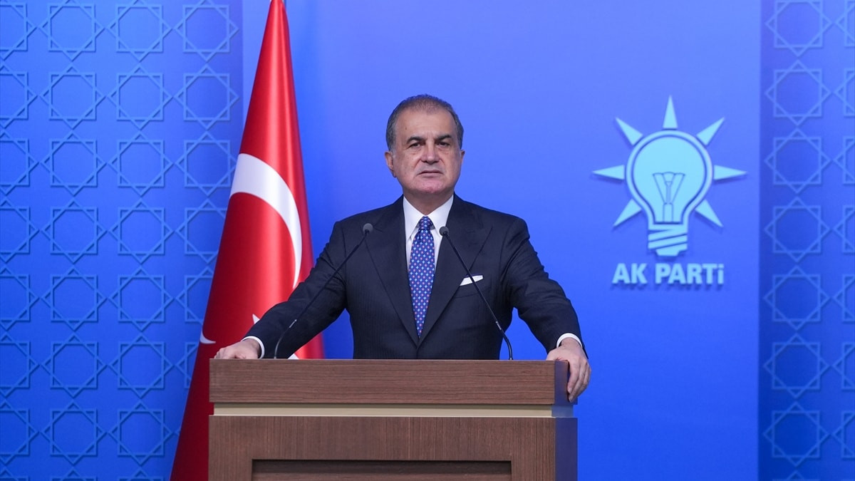 İstanbul'da devam eden sağanak yağış birçok ilçede sele dönüştü. Kentte