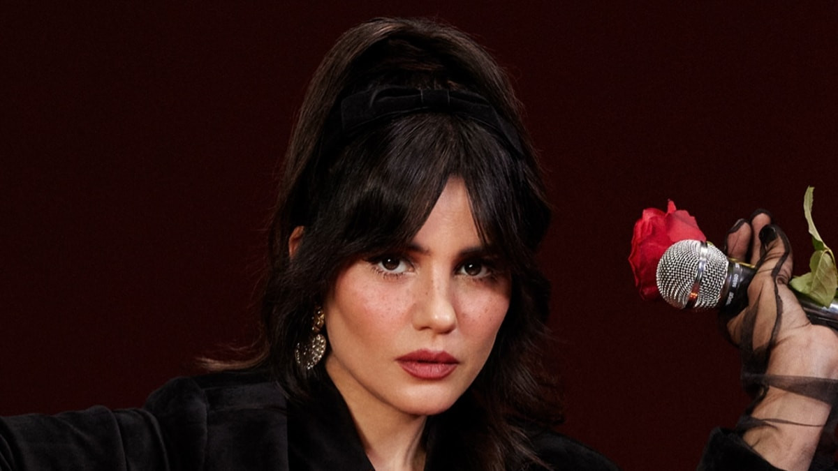 Uzun zamandır ekranlarda görmediğimiz Zeynep Çamcı, sosyal medya hesabından yaptığı