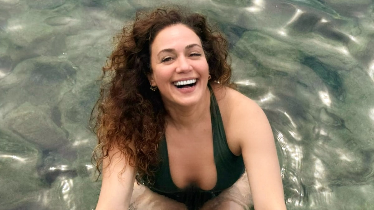 Ünlü oyuncu Özge Borak, 74 yaşındaki babası Selçuk Borak ile