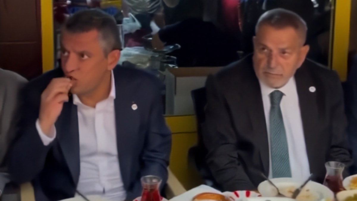 Yeni Parti Genel Başkanı Özgür Özel'in Rize Pazar'da kahvaltı yaptığı