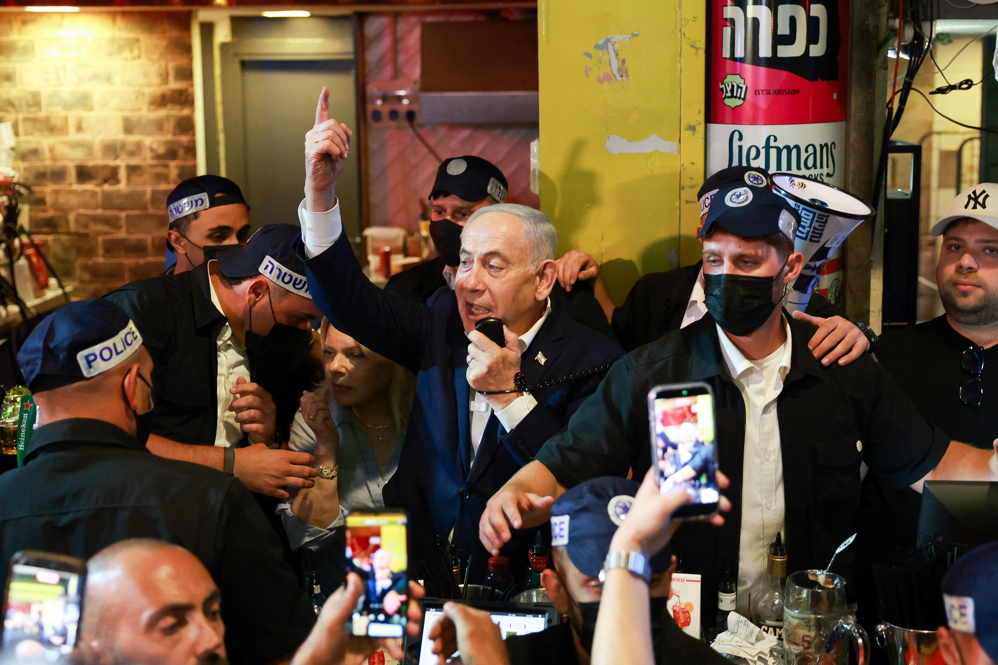 Yarın yapılacak genel seçimler öncesi İsrail Başbakanı Binyamin Netanyahu, sosyal