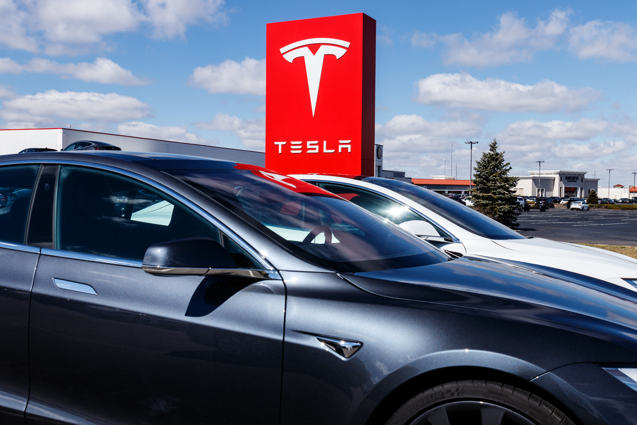 Tesla, Türkiye’de satışa sunduğu Model Y ailesinin üç üst versiyonunda