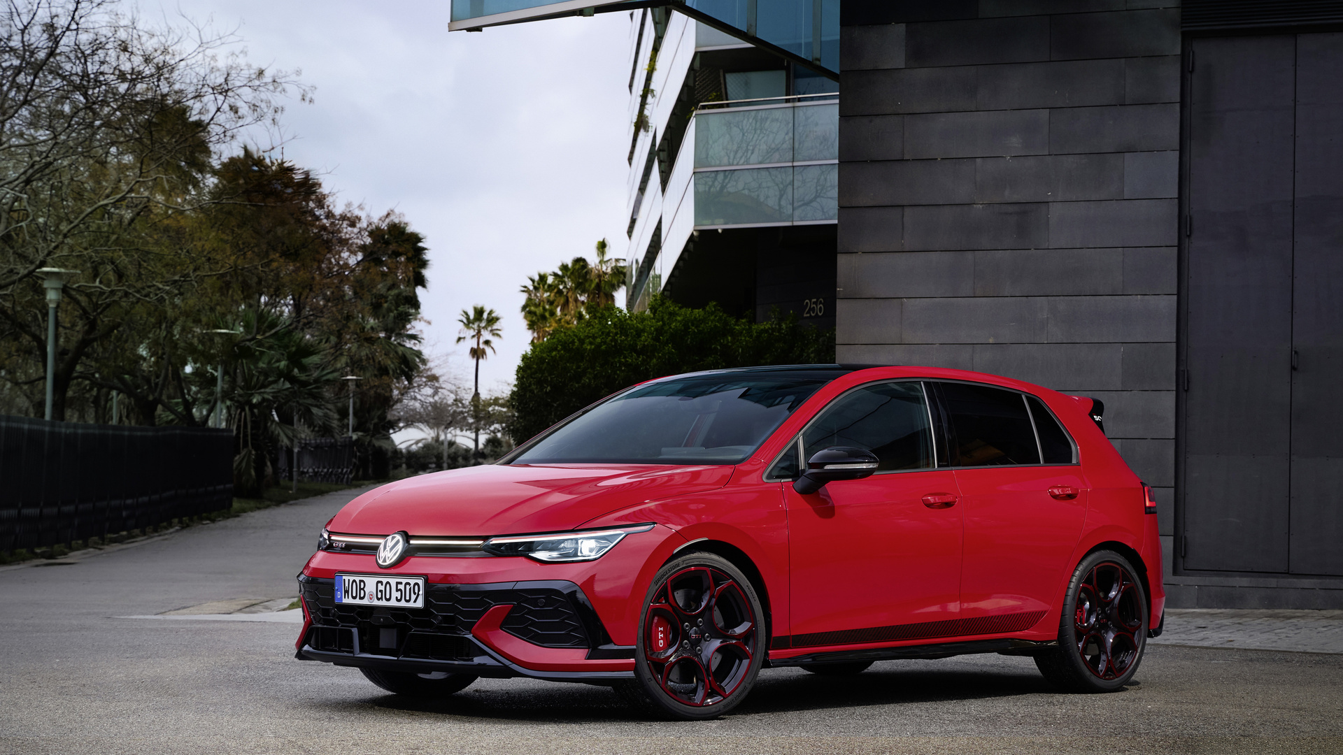 Volkswagen tamamen elektrikli ID. Golf modelinin geliştirme çalışmalarını geçici olarak