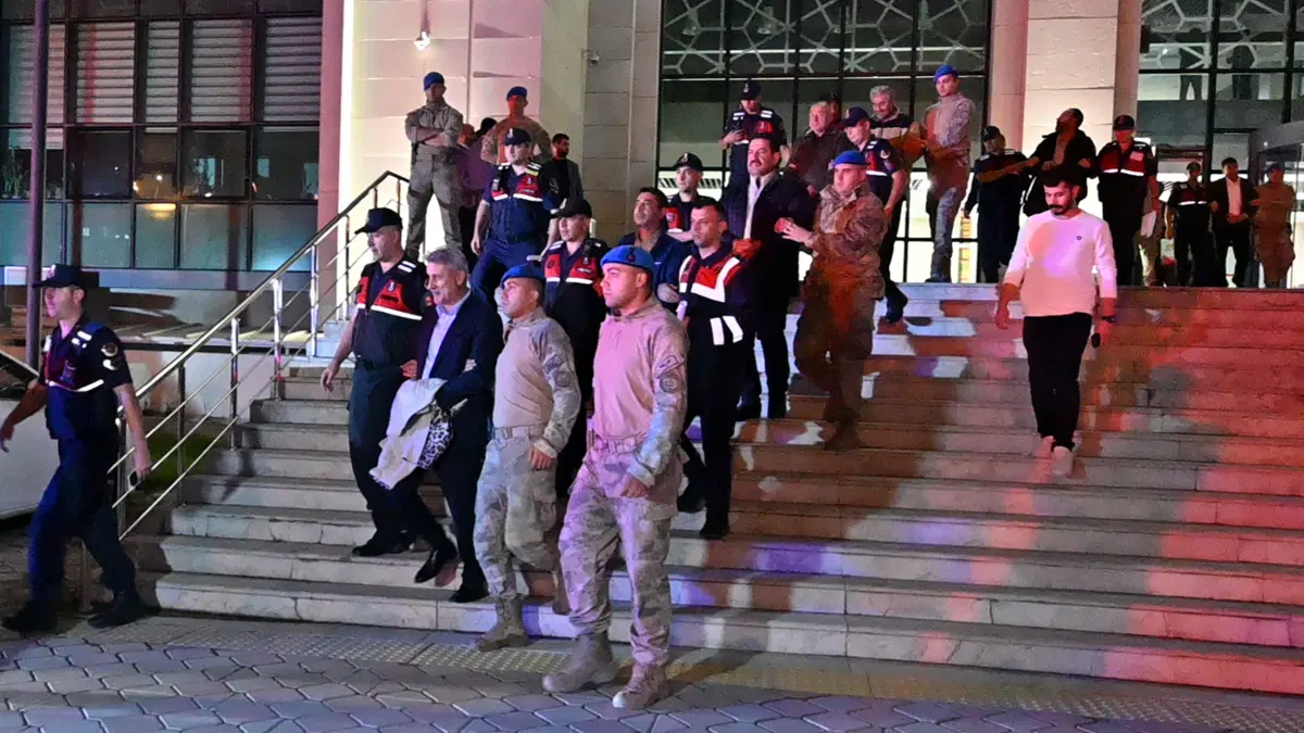 Kırıkkale'de Yahşihan Belediyesi'ne yönelik yürütülen yolsuzluk soruşturmasının ikinci dalgasında tutuklanan